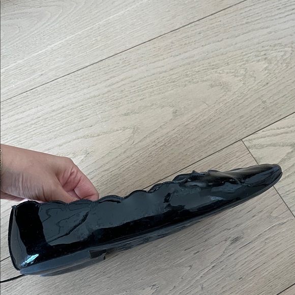French Sole Black Patent Leather Flats - Picture 2 of 9